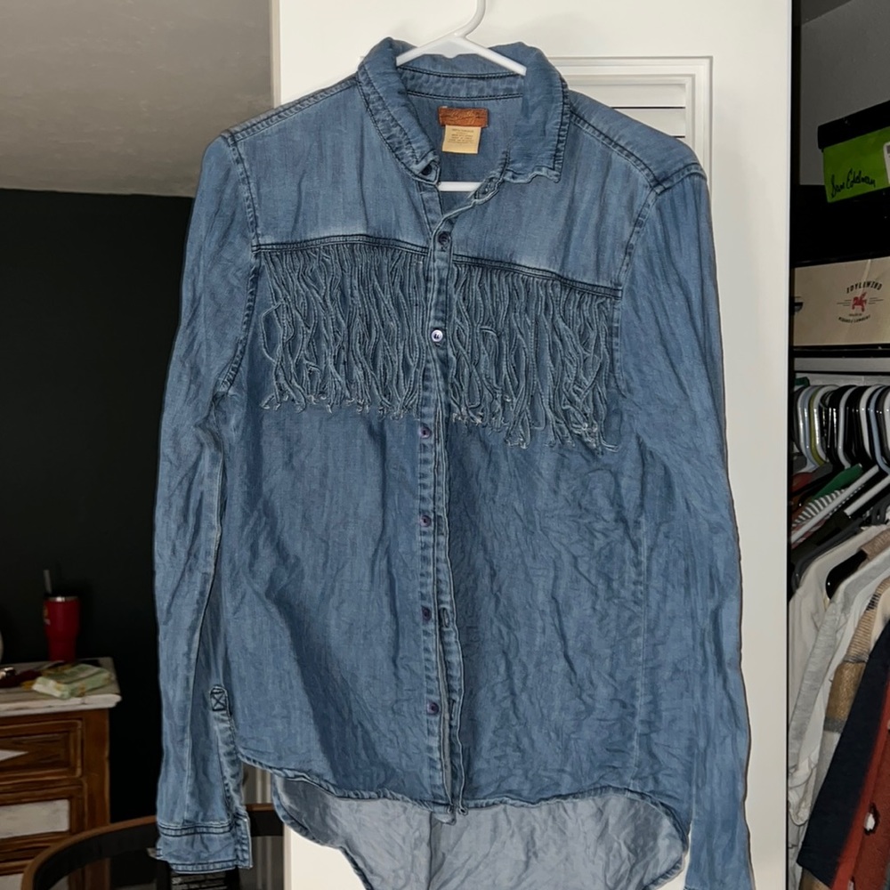 Fringed shambray button down